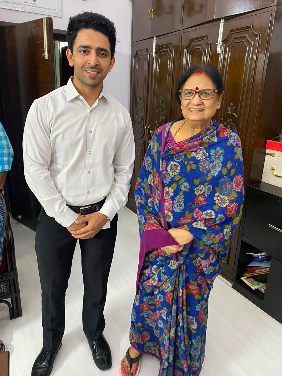 Dr. Sandeep Hooda with Celebrity 10